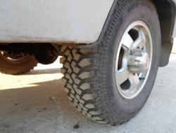 O blatních pneumatikách na UAZ