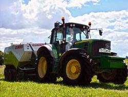John Deere traktorok - Kivitel és műszaki jellemzők Új john deere traktor